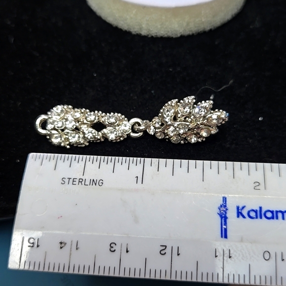 Silver Tone Rhnistones Drop Earrings - Picture 13 of 13